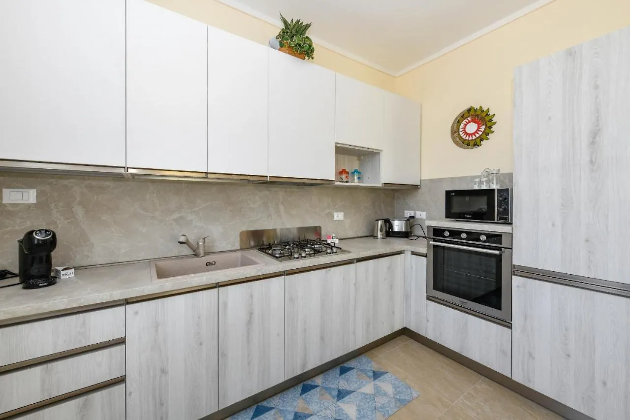 Mgh Family Apartment 시르미오네 0*,  이탈리아